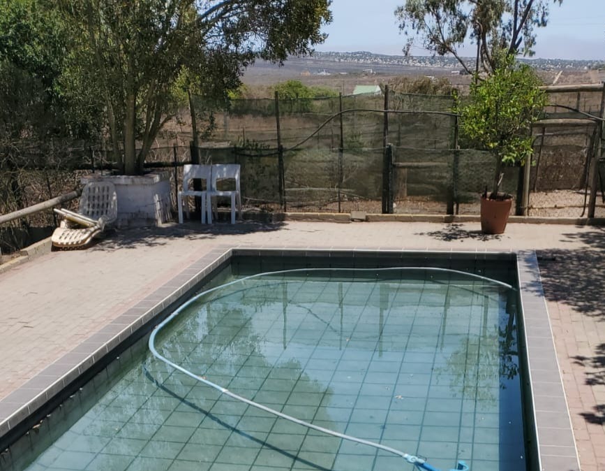 16 Bedroom Property for Sale in Trekoskraal Western Cape